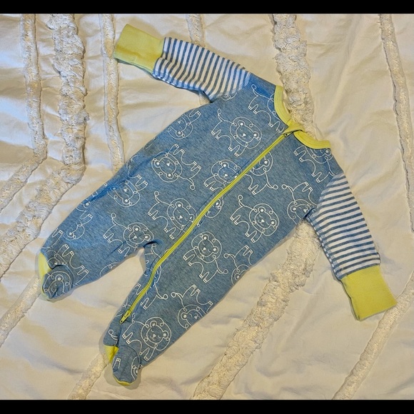 Boppy Sleep & Play Onesie w/ Feet - Picture 1 of 6